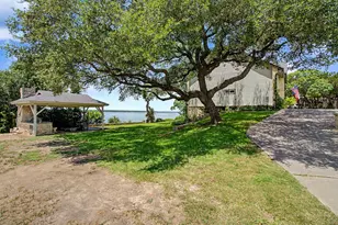 131 Live Oak Dr, Whitney, TX 76692 - Photo 7