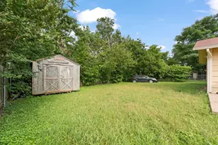 1601 McAnear St, Cleburne, TX 76033 - Photo 27