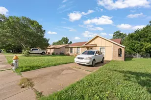1601 McAnear St, Cleburne, TX 76033 - Photo 3