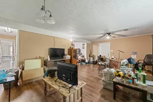 1601 McAnear St, Cleburne, TX 76033 - Photo 9