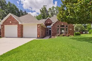 1405 Meadowbrook Dr, McKinney, TX 75069 - Photo 1