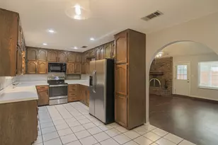 3817 Rustic Forest Trail, Arlington, TX 76016 - Photo 7