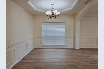 5207 W Cove Way, Grand Prairie, TX 75052 - Photo 5
