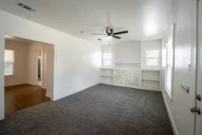 924 E Leuda Street, Fort Worth, TX 76104 - Photo 5