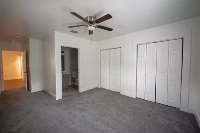 924 E Leuda Street, Fort Worth, TX 76104 - Photo 17
