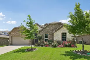 279 Marina Dr, Azle, TX 76020 - Photo 3