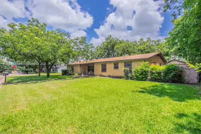 137 Taos Drive, Woodway, TX 76712 - Photo 19