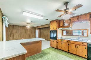 137 Taos Dr, Woodway, TX 76712 - Photo 7