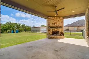 6913 Veal Station Rd, Weatherford, TX 76085 - Photo 23