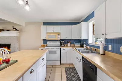 1725 Oak Shore Drive, Tool, TX 75143 - Photo 11