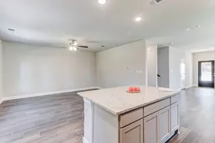 789 W A Denton Dr, Van Alstyne, TX 75495 - Photo 17
