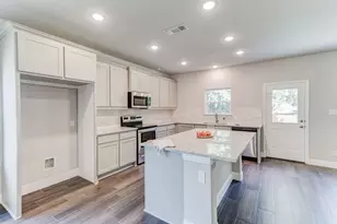 789 W A Denton Dr, Van Alstyne, TX 75495 - Photo 1