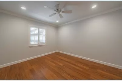 913 Roaring Springs Road, Fort Worth, TX 76114 - Photo 15