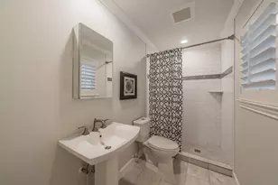 913 Roaring Springs Rd, Fort Worth, TX 76114 - Photo 19