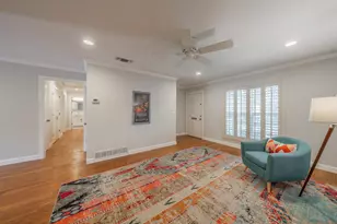 913 Roaring Springs Rd, Fort Worth, TX 76114 - Photo 11