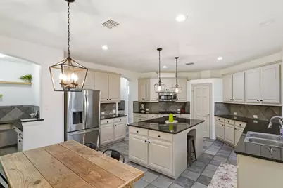 3913 Tidal Drive, Carrollton, TX 75007 - Photo 9