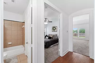 3913 Tidal Drive, Carrollton, TX 75007 - Photo 15