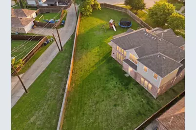 3913 Tidal Drive, Carrollton, TX 75007 - Photo 27