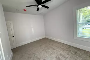 2502 W Lovers Ln, Dallas, TX 75235 - Photo 17