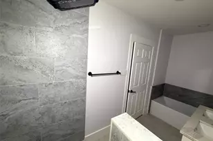 2502 W Lovers Ln, Dallas, TX 75235 - Photo 13
