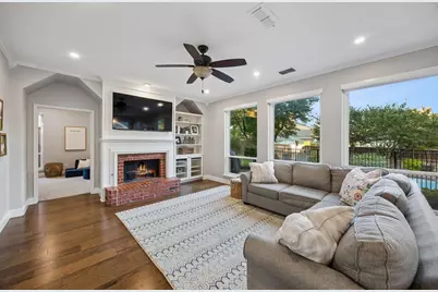 2216 Lockesley Drive, Flower Mound, TX 75028 - Photo 9