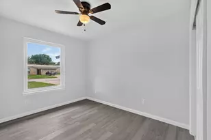 1547 Oakbrook St, Lancaster, TX 75134 - Photo 15