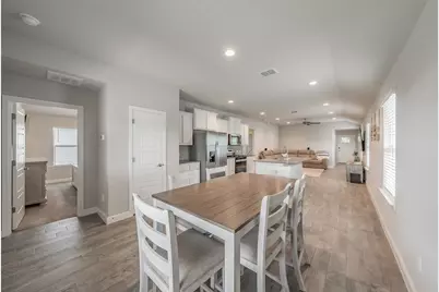 612 Capstone Circle, Granbury, TX 76048 - Photo 13