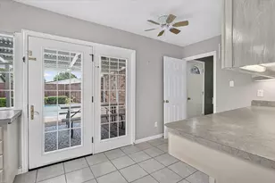 2910 Flagstone Dr, Garland, TX 75044 - Photo 15
