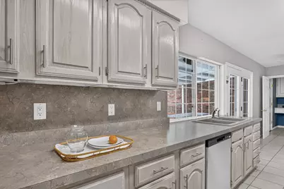 2910 Flagstone Drive, Garland, TX 75044 - Photo 13