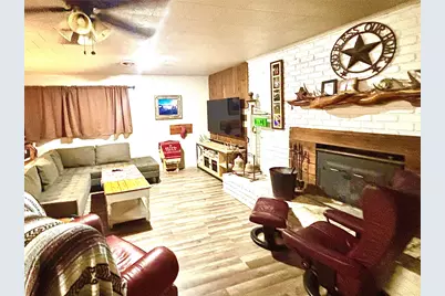 135 Summitt Avenue, Graham, TX 76450 - Photo 5