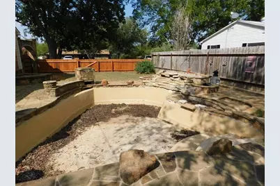 135 Summitt Avenue, Graham, TX 76450 - Photo 15
