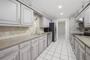 3703 Hulen Park Dr, Fort Worth, TX 76109 - Photo 17
