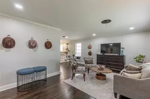 3704 Stadium Dr, Fort Worth, TX 76109 - Photo 3