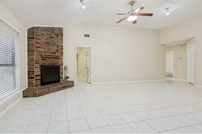 405 Myrtle Drive, Arlington, TX 76018 - Photo 7