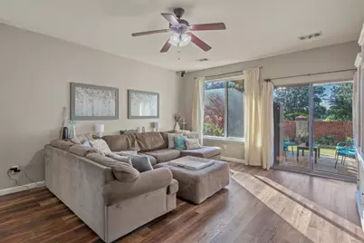2832 Westover Drive, Grand Prairie, TX 75052 - Photo 13