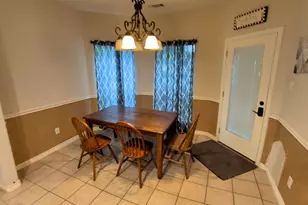 917 Greenfield Ct, Kennedale, TX 76060 - Photo 5