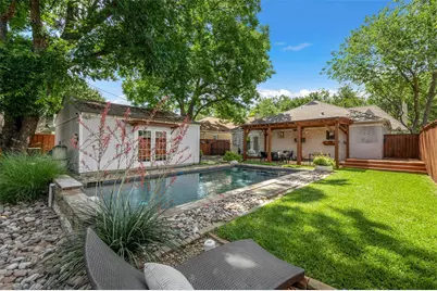 5621 McCommas Boulevard, Dallas, TX 75206 - Photo 37