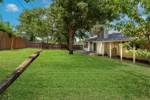 617 Rolling Ridge Ct, Azle, TX 76020 - Photo 15