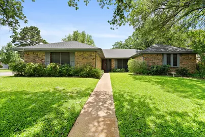 2811 Valparaiso Trail, Arlington, TX 76017 - Photo 1