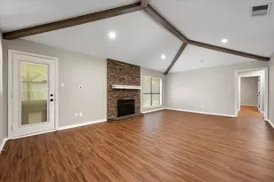 2811 Valparaiso Trail, Arlington, TX 76017 - Photo 5