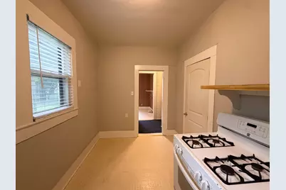 205 W Gilmer Street, Ennis, TX 75119 - Photo 7
