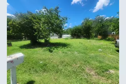1117 Bell Street, Arlington, TX 76001 - Photo 1