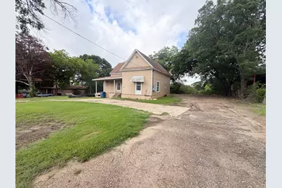 1309 N Clay Street, Ennis, TX 75119 - Photo 1