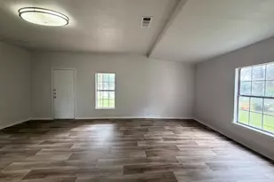 1309 N Clay St, Ennis, TX 75119 - Photo 3