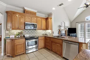 109 Palomino, Shady Shores, TX 76208 - Photo 11