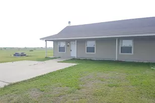 225 Blue Bell Ct, Weatherford, TX 76088 - Photo 3