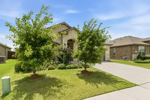 513 Frenchpark Dr, Fort Worth, TX 76052 - Photo 7
