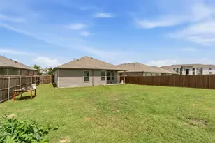513 Frenchpark Dr, Fort Worth, TX 76052 - Photo 33