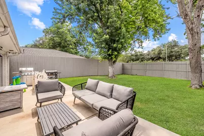7636 La Risa Drive, Dallas, TX 75248 - Photo 5