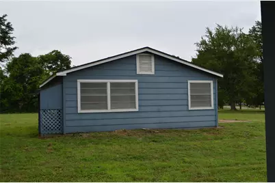 2020 Gage Road, Cleburne, TX 76031 - Photo 7